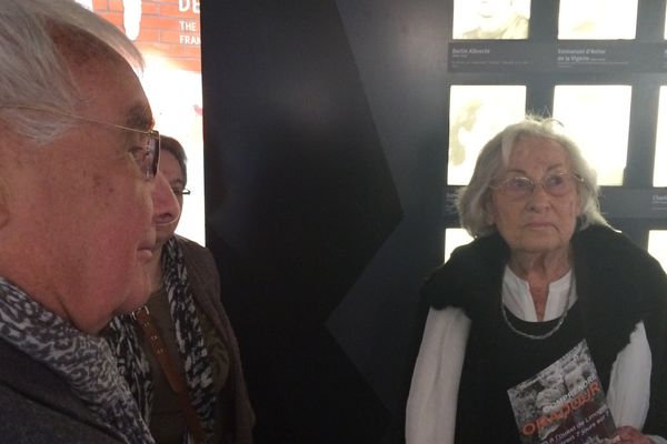 Frania Haverland a visité le centre de la mémoire en compagnie de Robert Hébras