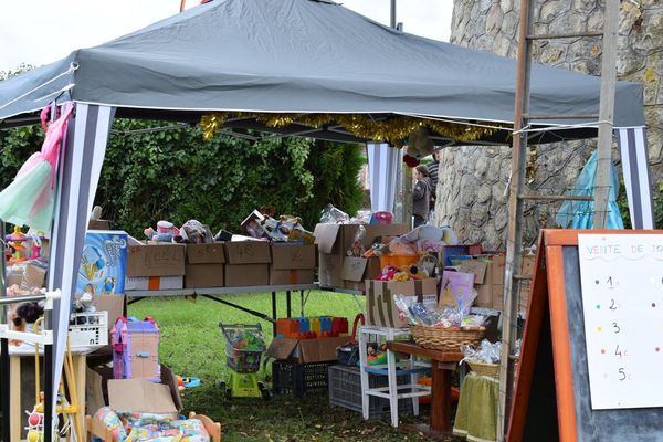 La Ressourcerie de Buzençais dans l'Indre a besoin de barnums