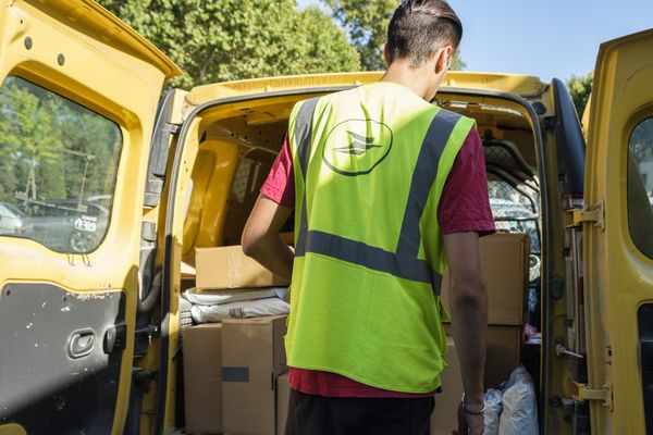 Les tournées des facteurs vont être modifiées partout en France. 