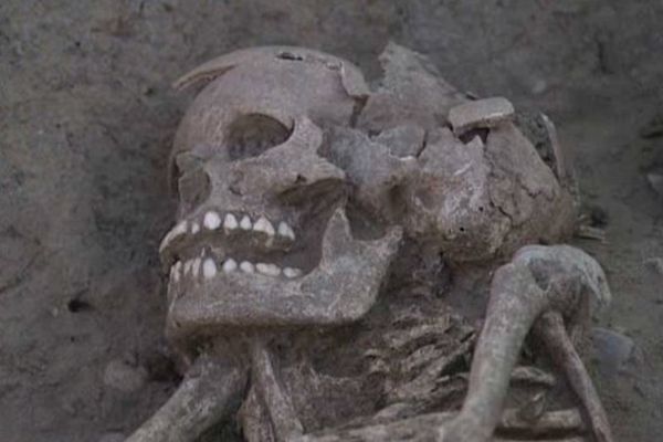 150 cadavres de pestiférés avaient été enterrés à la hâte en 1378