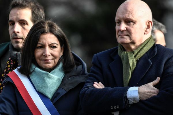 Anne Hidalgo aux côtés de Christophe Girard, le 23 janvier 2020 à l’occasion d’une cérémonie dévoilant une statue en hommage à René Goscinny (illustration).