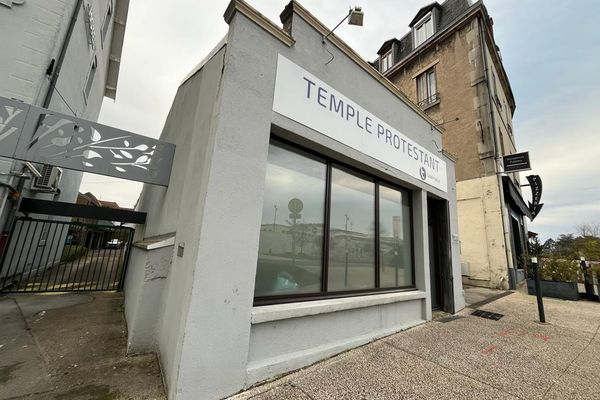 Un temple protestant a remplacé l'ancien sex-shop de la rue de la Viotte, devant la gare de Besançon.