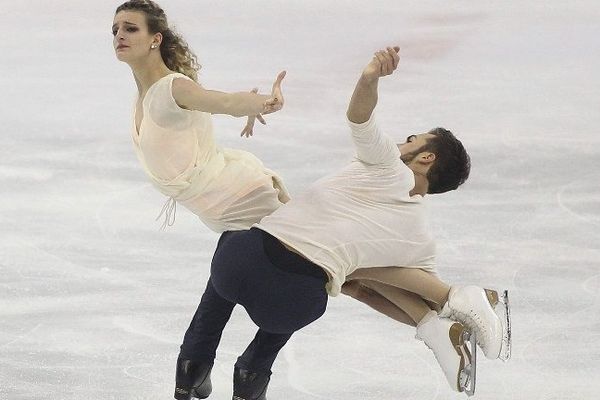 A Shangaï (Chine), la danse libre de Gabriella Papadakis et Guillaume Cizeron a été plébiscitée par les juges (08/11/2014).