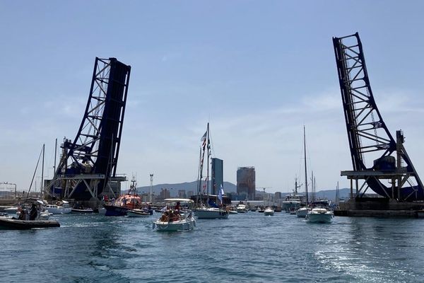 Un dimanche parfait pour la 2ème édition de la Grande Parade Maritime de Marseille.