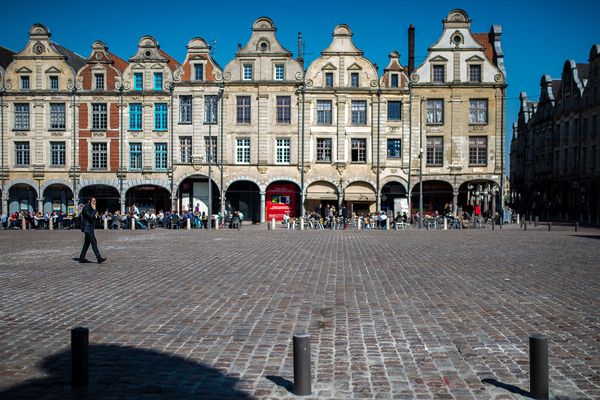 La place des Héros d'Arras.