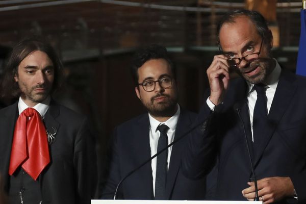 L’ex-secrétaire d’Etat au Numérique Mounir Mahjoubi jette l’éponge chez LREM, et rejoint le député Cédric Villani (illustration, image : septembre 2017).