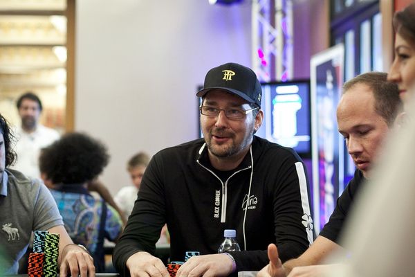 Phil Hellmuth est qualifiée pour la finale