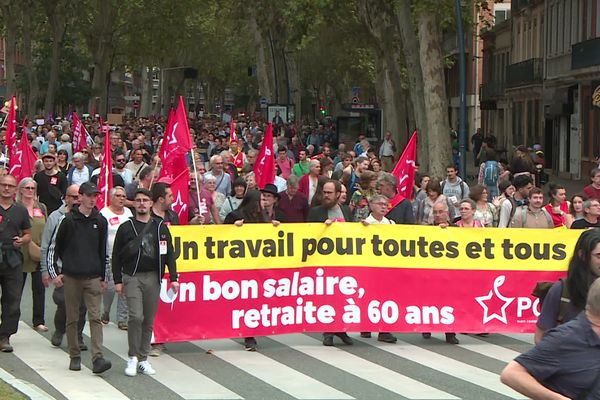 3500 personnes ont défilé dans les rues de Toulouse ce 1er octobre 2024 pour réclamer l'abrogation de la réforme des retraites et une hausse des salaires.