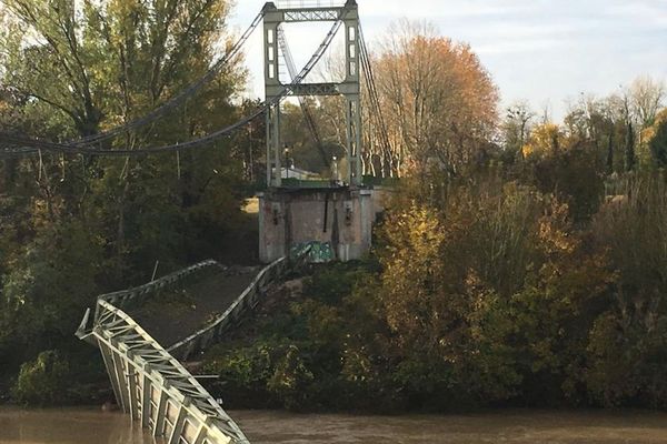 Le pont effondré de Mirepoix-sur-tarn