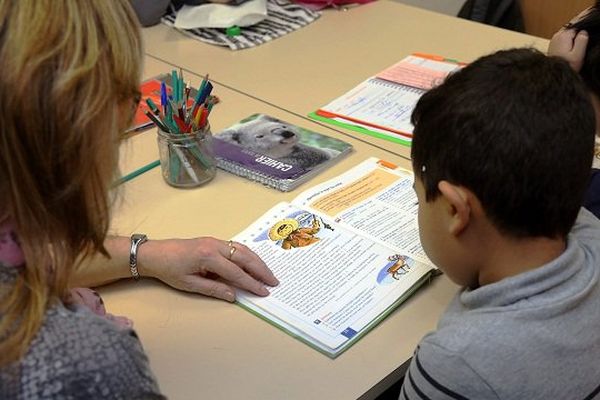 Le taux minimal d’encadrement est passé d’un animateur pour 10 enfants de maternelle (moins de 6 ans) à un animateur pour 14 enfants. En primaire, le ratio passe de 14 à 18 enfants pour un seul adulte.