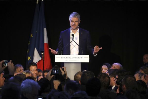 Sans grand suspense, le président de la région Auvergne-Rhône-Alpes, Laurent Wauquiez, a été élu dimanche 10 décembre à la tête de son parti Les Républicains. « A partir de ce soir : la droite est de retour » a-t-il déclaré.