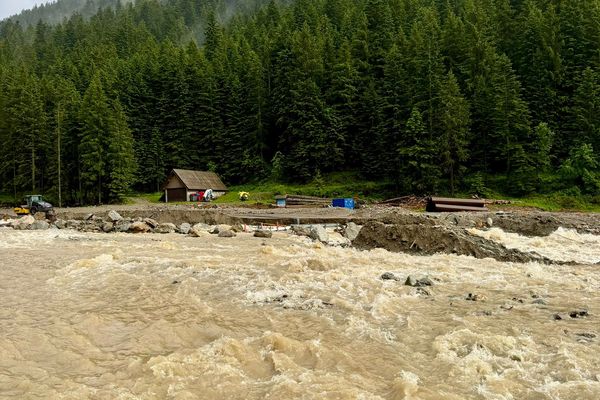 La montée des eaux du Boréon, lundi 24 juin en fin de journée, conséquence de nouvelles intempéries dans la vallée de la Vésubie.