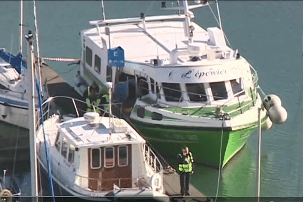 L'Épervier, bateau de pêche dérobé par des migrants arraisonné à Douvres en Angleterre, le temps de l'enquête.