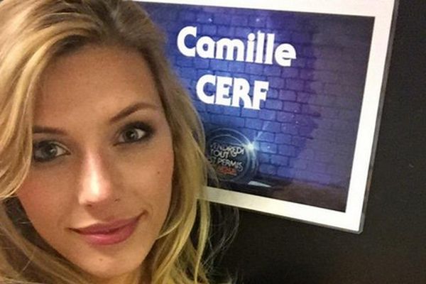 Camille soir a participé à l'émission d'Arthur sur TF1 "Vendredi soir, tout est permis".