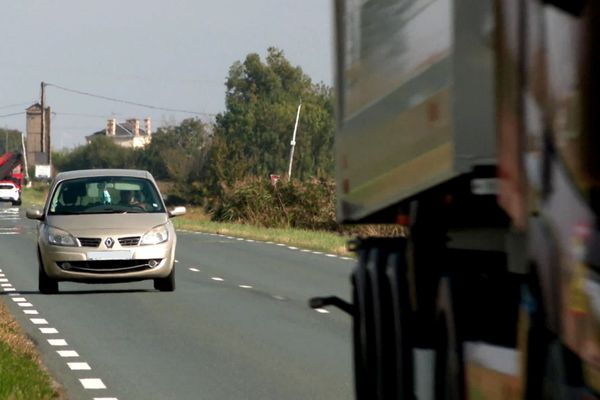 Une 2 x 2 voies pourrait relier Fontenay-le-Comte, en Vendée; à Rochefort, en Charente-Maritime