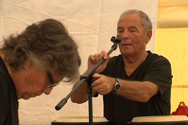 Les Marchands de Bonheur en concert à Cléron.