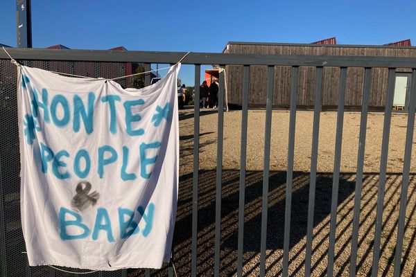 L'annonce a pris tout le monde de court. Installée depuis plus de 10 ans dans la zone industrielle de Vendargues, à l’est de Montpellier, la crèche Croc soleil fermera définitivement ses portes le 20 décembre.