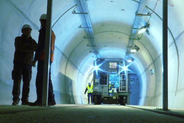 Opération de maintenance pendant deux semaines pour le site de conversion électrique de Baixas, pour éviter les pannes de l’hiver. Le site permet les échanges d’énergie entre la France et l’Espagne,