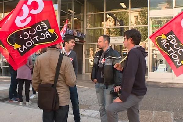 Grève des professeurs de lycées professionnels ce jeudi 27 septembre, à Saint-Etienne et à Lyon, pour protester contre un projet de réforme 