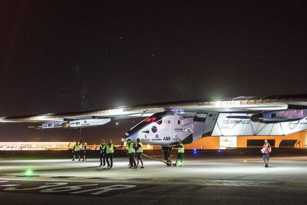 Piloté par le Suisse Bertrand Piccard, Solar Impulse a quitté l'aéroport de Dayton et se dirige vers la Pennsylvanie