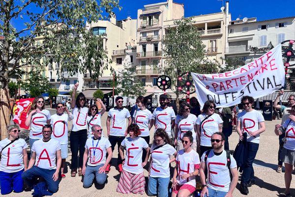 Un rassemblement a eu lieu ce mardi 21 mai 2024 à Cannes pour dénoncer la nouvelle réforme de l'assurance chômage.