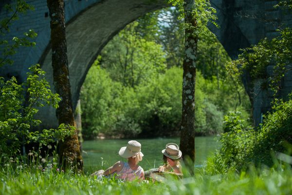 Pensez à bien vous protéger des rayons du soleil. 