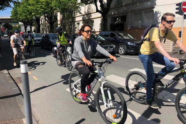 Les cyclistes manifestent régulièrement pour obtenir de meilleures infrastructures comme ici à Clermont-Ferrand, en mai 2021.