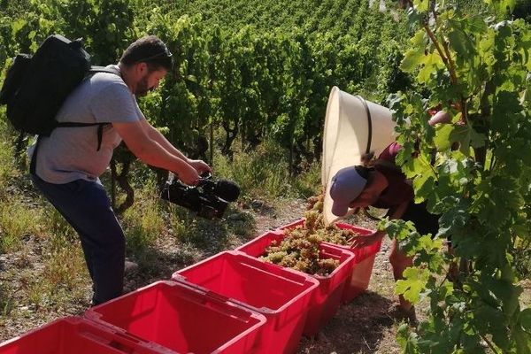 Christian Conxicoeur, ici à Tain (Drôme), en train de tourner l'une des séquences de nos émissions spéciales du 8 septembre  