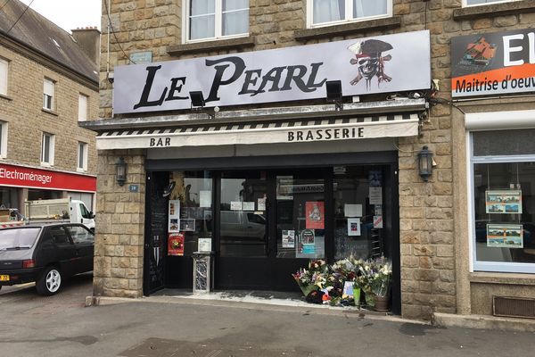 Un jeune homme mortellement poignardé en pleine rue à Saint-Hilaire-du-Harcouët