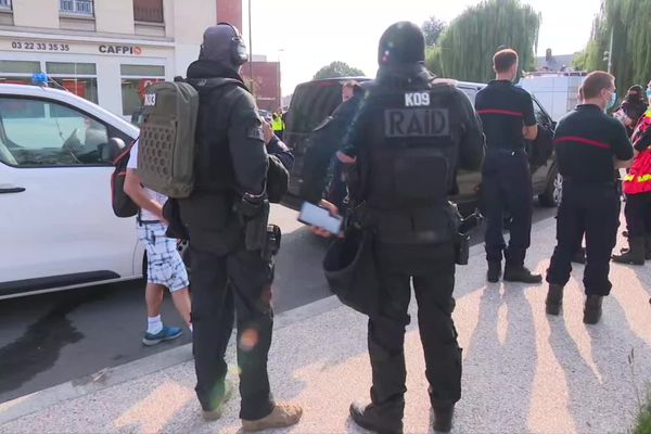 Intervention du Raid quartier Saint-Honoré à Amiens lundi 26 juillet 2021