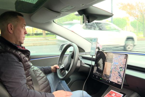 Eric Arnal, chauffeur VTC à Bordeaux depuis 2016