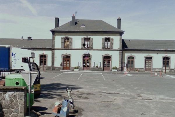 Gare de Laqueille (Puy-de-Dome)