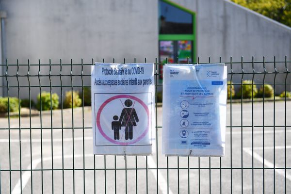 Malgré la stricte application des nouvelles règles sanitaires, le virus est bien présent dans le milieu scolaire