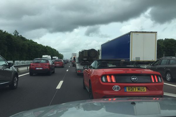 Les routes sont bloquées autour de Carantan ce mercredi 5 juin 2019