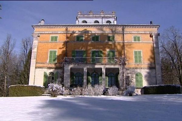 La villa palladienne à Syam dans un écrin de neige 