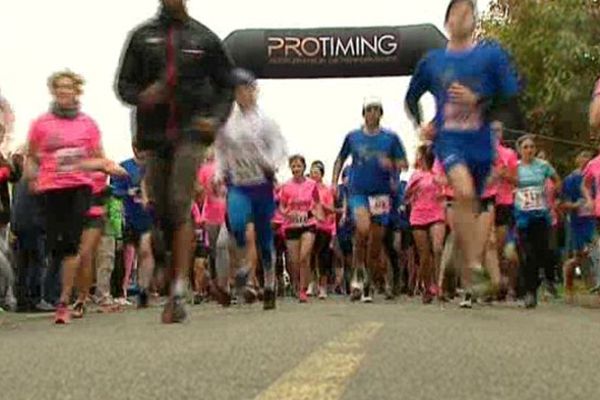 3000 hommes et femmes ont couru contre le cancer lors des Foulées Roses à Olivet dans le Loiret