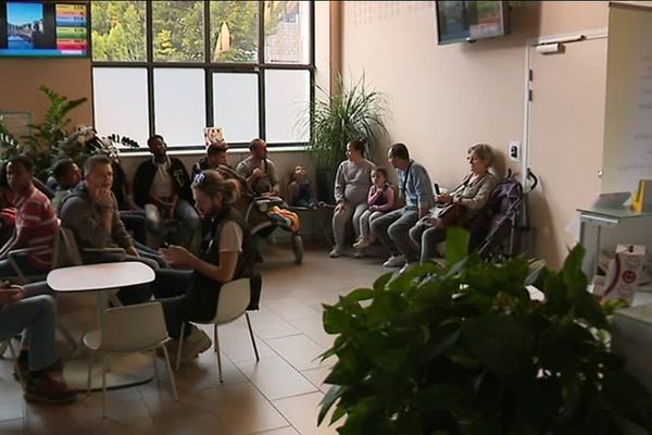 Une trentaine de demandeurs d'asile ont occupé le hall de la mairie de Besançon 