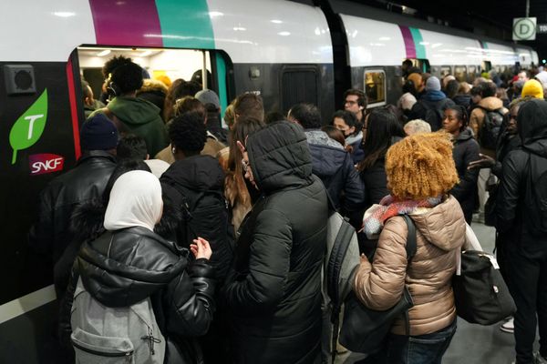 Gare du Nord sur la plateforme du RER B