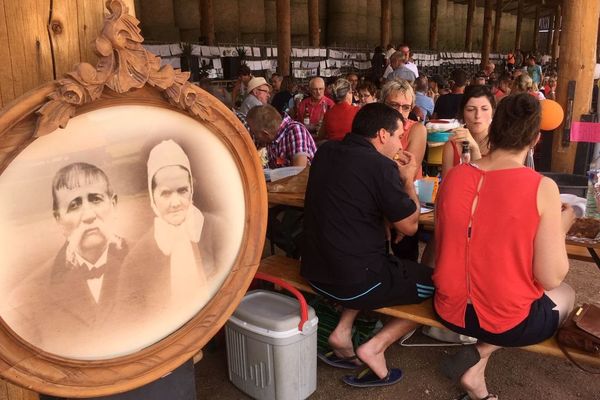 Les descendants d'Antoine Dury et Eugénie Alix ont célébré le 142e anniversaire du mariage de leurs ancêtres dimanche 14 juillet 2019 