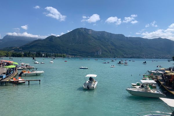 Un jeune homme âgé d'une vingtaine d'années a perdu la vie après une noyade dans le lac d'Annecy - août 2022