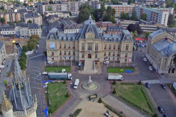 Le quartier de l'hôtel de ville à Evreux