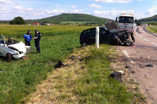 Vosges. Deux blessés légers dans un choc violent entre deux