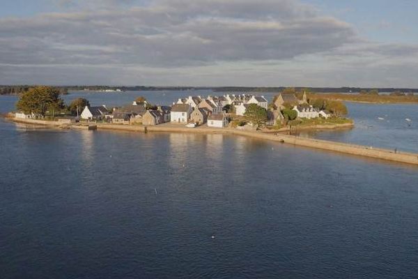 le pont de Saint-Cado, entièrement restauré