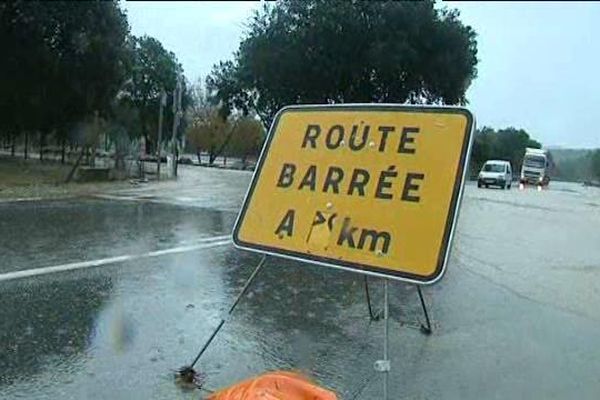 Plusieurs routes ont été coupées en Haute-Corse ce vendredi à cause des intempéries.