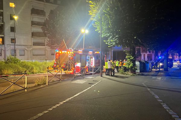 L'accident s'est produit à Rouen à l’angle du boulevard Gambetta et de l’avenue Aristide Briand.