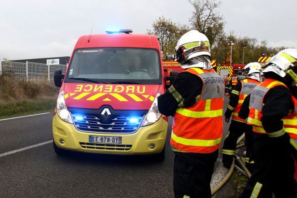 Illustration. L'homme a été pris en charge par plusieurs sapeurs-pompiers du Gers avant d'être héliporté vers le CHU de Purpan.