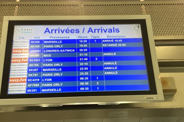 Ce jeudi 12 septembre, suite aux conditions météorologiques, une large partie des vols sont annulés dans les quatre aéroports de l'île.