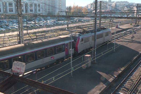 L'annonce d'un nouveau train qui reliera Limoges à la capitale entre 6h26 et 10h17 est loin de satisfaire tout le monde.