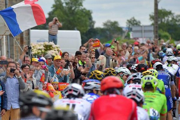 Les coureurs du Tour de France le 4 juillet 2016 lors de la 3e étape entre Granville et Angers