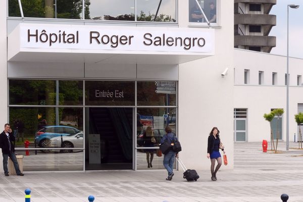 L'hôpital Roger Salengro où ont été soignés les deux patients atteints du Coronavirus en 2013